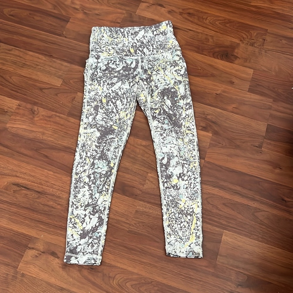 NEW Zella Leggings in Paint Splatter Print. XS